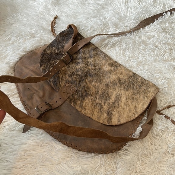 Leather Handmade Messenger bag - Picture 3 of 13